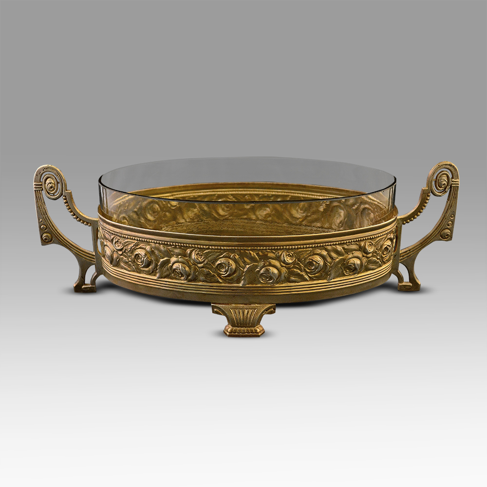 A French Art Nouveau jardinière.