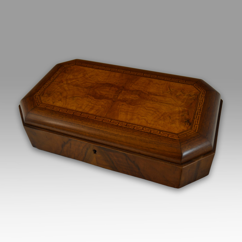 A 19th century Italian jewellery box