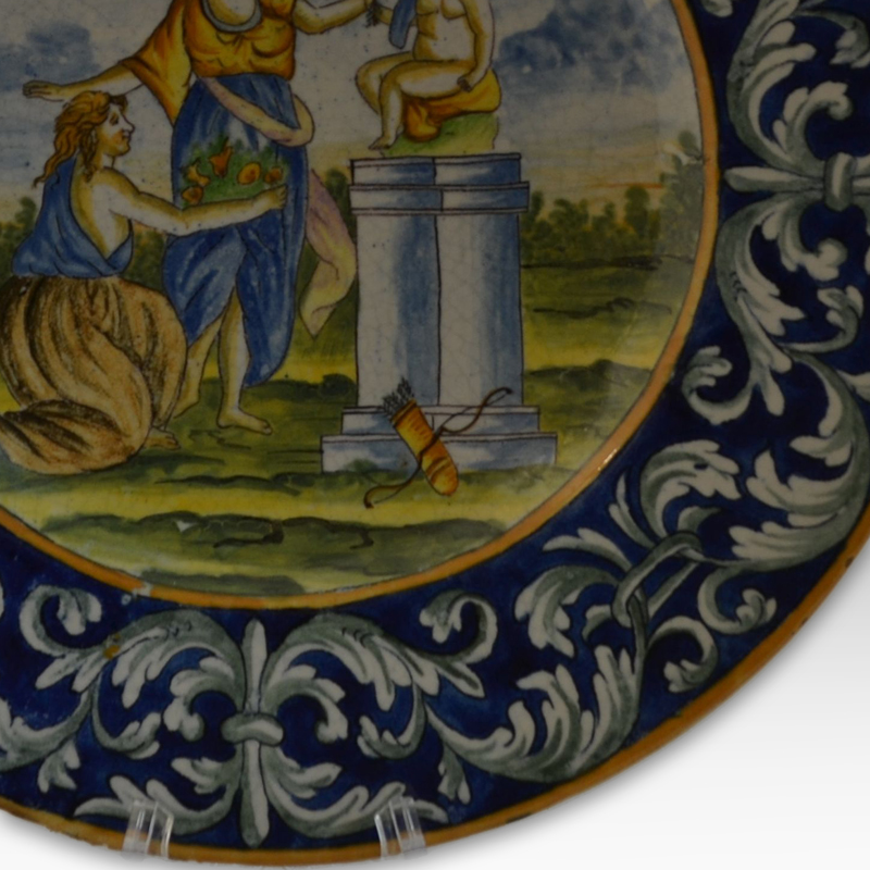 An Italian polychrome maiolica plate - Image 3